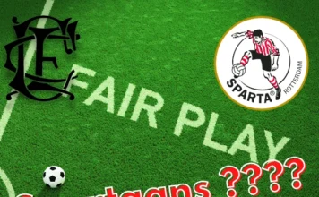 Voetbalveld met Fairplay er op geschreven