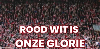 Rood Witte shirts op de tribune