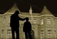 silhouet vader en zoon kasteel