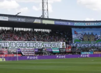 Nieuws op weg naar de derby
