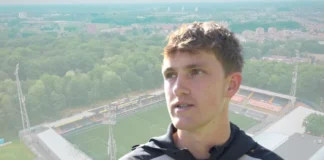 Jorn Triep met als achtergrond satdion de Koel