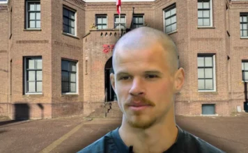 Filip Bednarek voor Het Kasteel